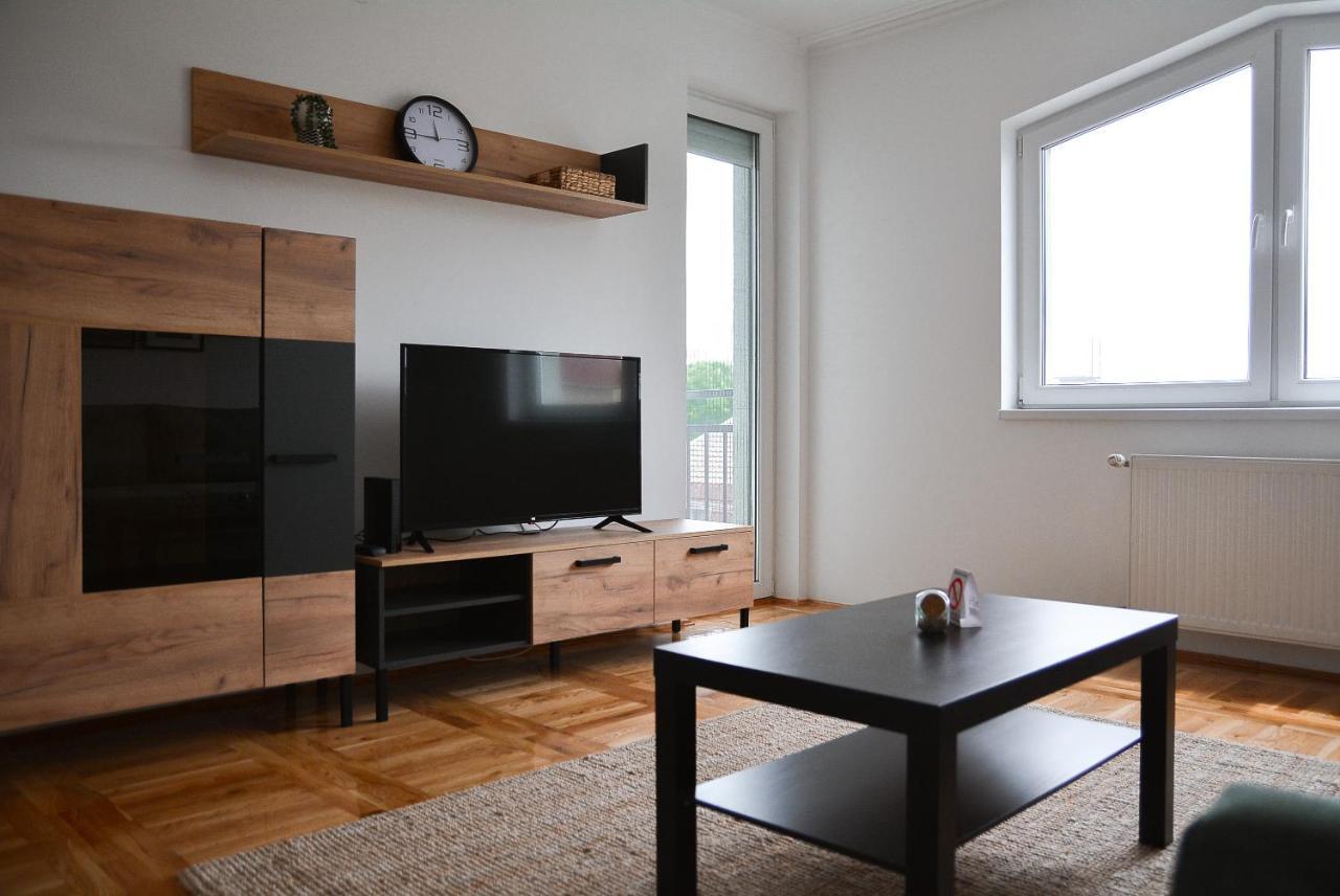 Crown Apartment 2 Subotica Extérieur photo